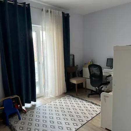 Family Friendly 2 Bedroom Eden Gardens Center * Tirana