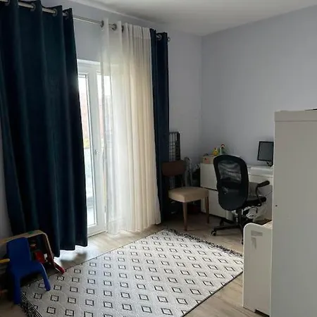 Апартаменты Family Friendly 2 Bedroom Eden Gardens Center